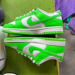 Nike Green and White Athletic Shoes Dunk Low fits men size 8